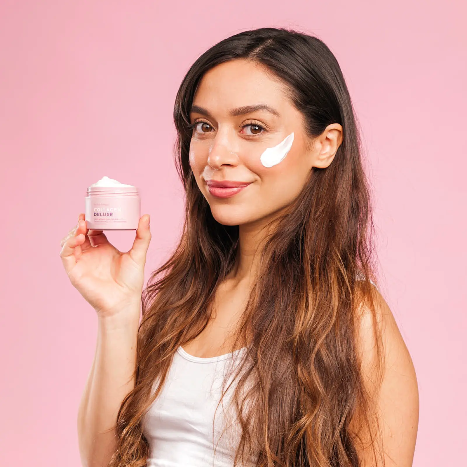 Crema de noapte cu Retinol Gama Colagen Deluxe imbunatatita cu Aloe Vera, Unt de Shea, Vit E si Niacinamide Crema de noapte cu Retinol Gama Colagen Deluxe imbunatatita cu Aloe Vera, Unt de Shea, Vit E si Niacinamide